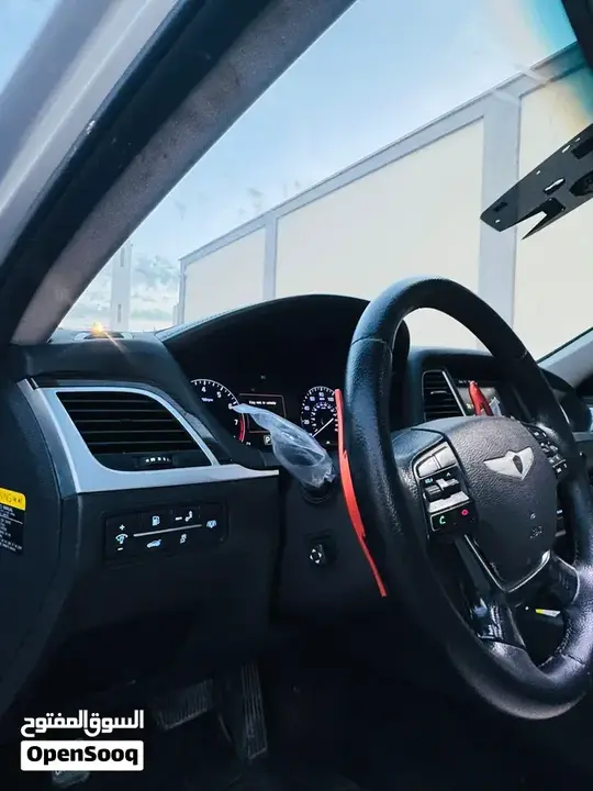 Genesis G80 2016 photo 3