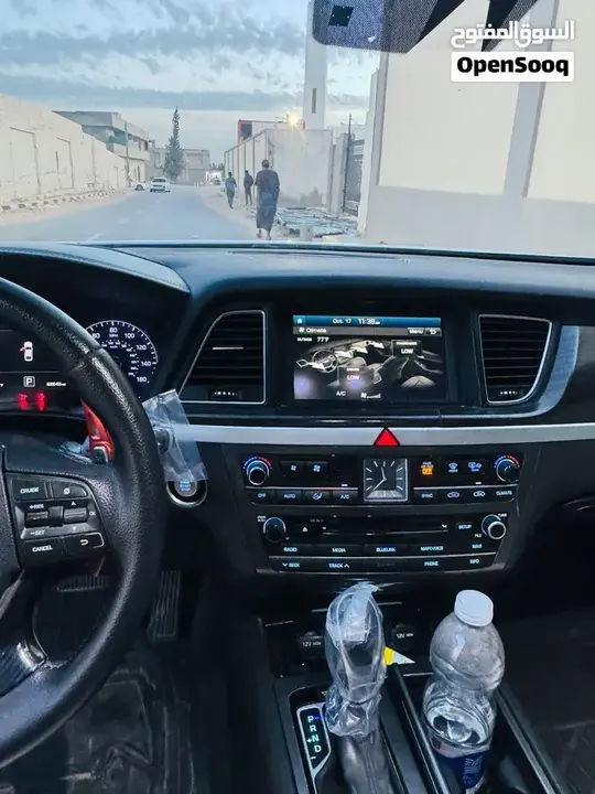 Genesis G80 2016 photo 2