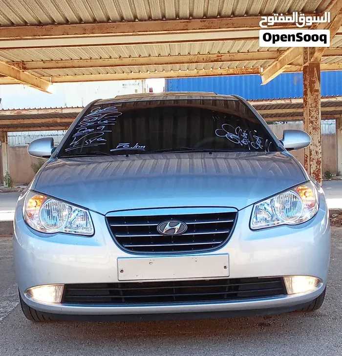 Hyundai Avante 2009 photo 2