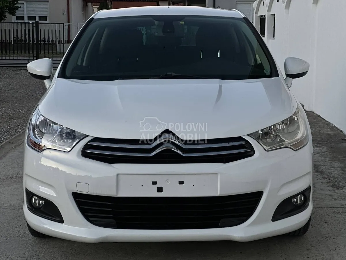 Citroen C4 2013 photo 3