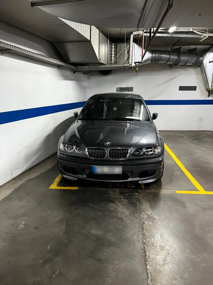 BMW 330I