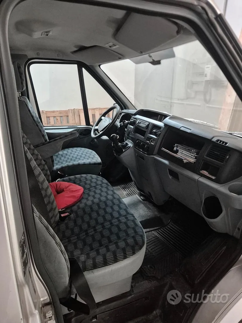 Ford Transit 2007 photo 3