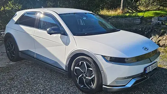 Hyundai Ioniq 5 2022 photo 2