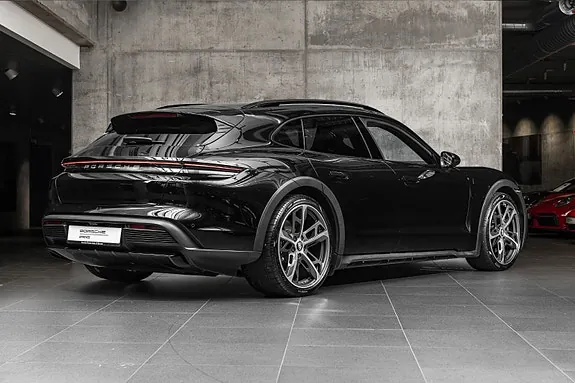 Porsche Taycan 2023 photo 3