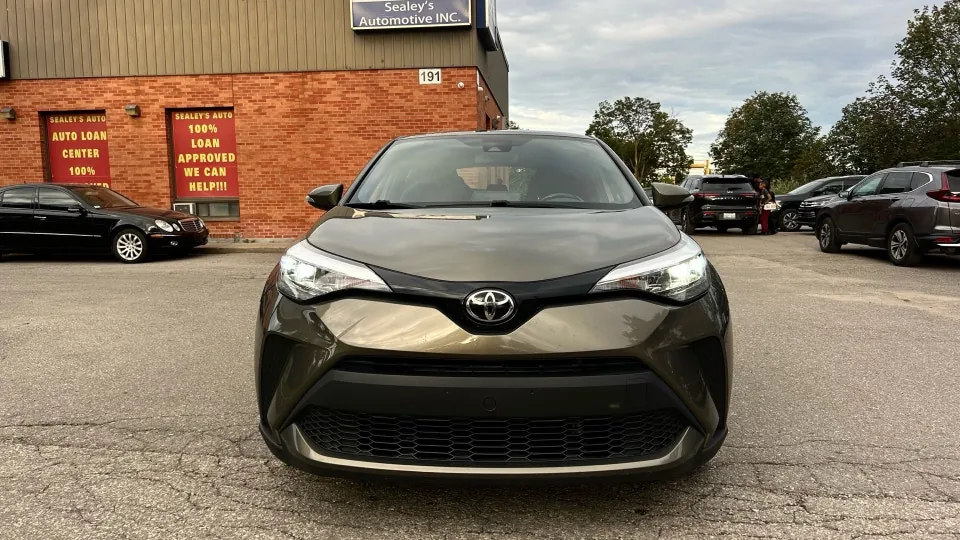 Toyota C-Hr 2021 photo 2
