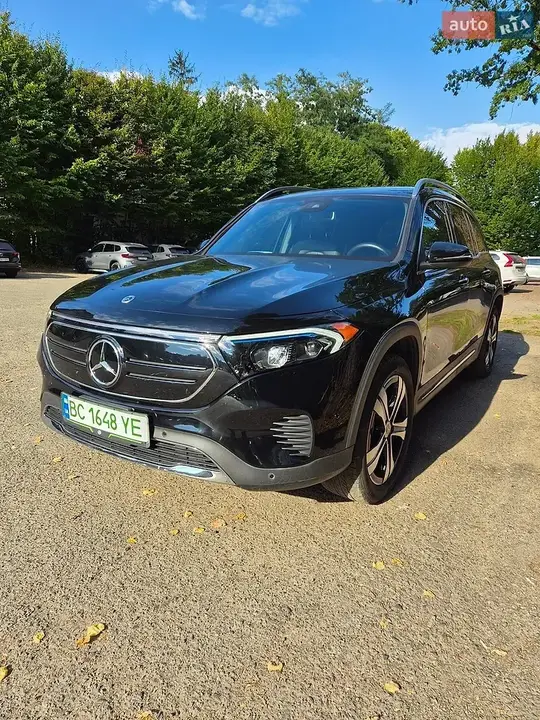 Mercedes-Benz Eqb