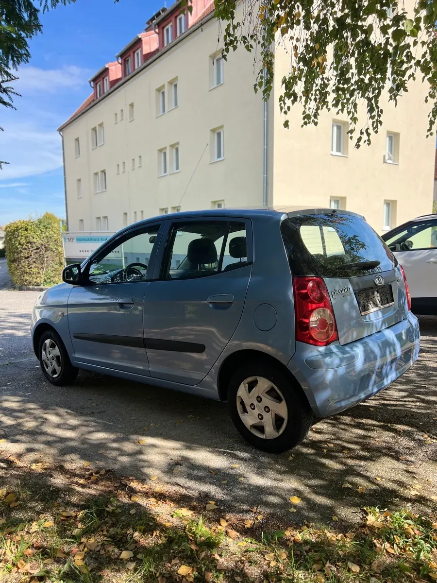 Kia Picanto 2010 photo 3