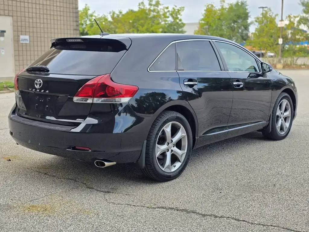 Toyota Venza 2013 photo 3