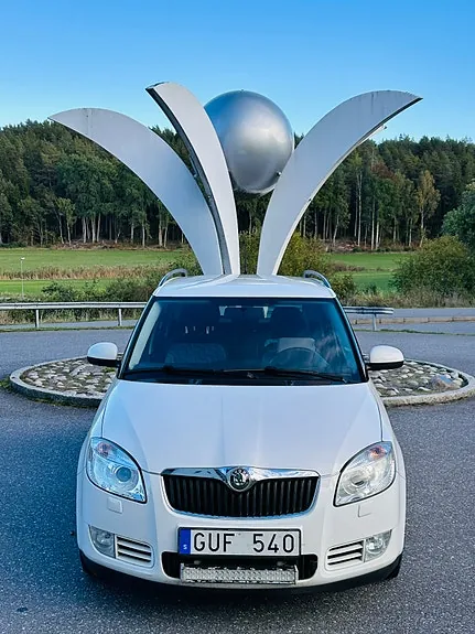 Skoda Fabia 2008 photo 3