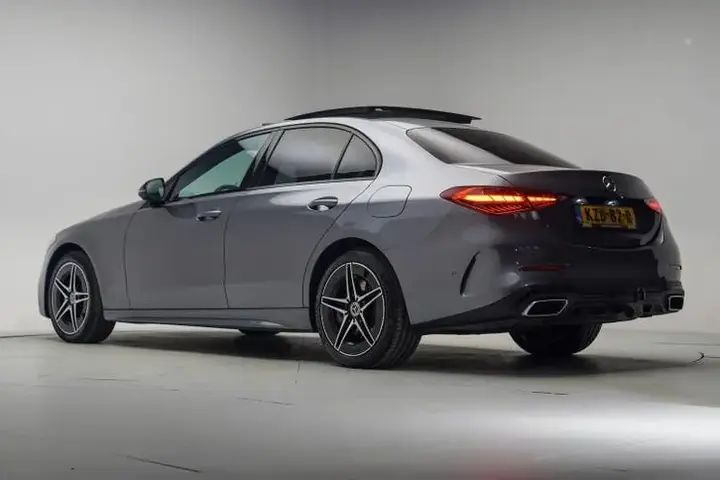 Mercedes-Benz C-Class 2023 photo 3