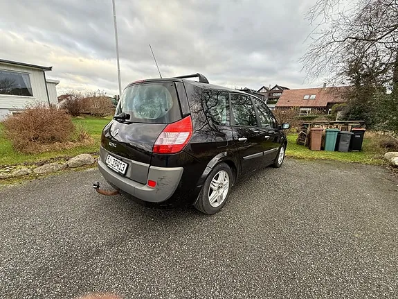 Renault Grand Scenic 2004 photo 4