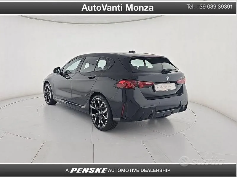BMW 1 Series 2025 photo 4
