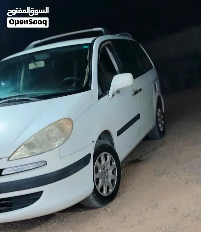Peugeot 807
