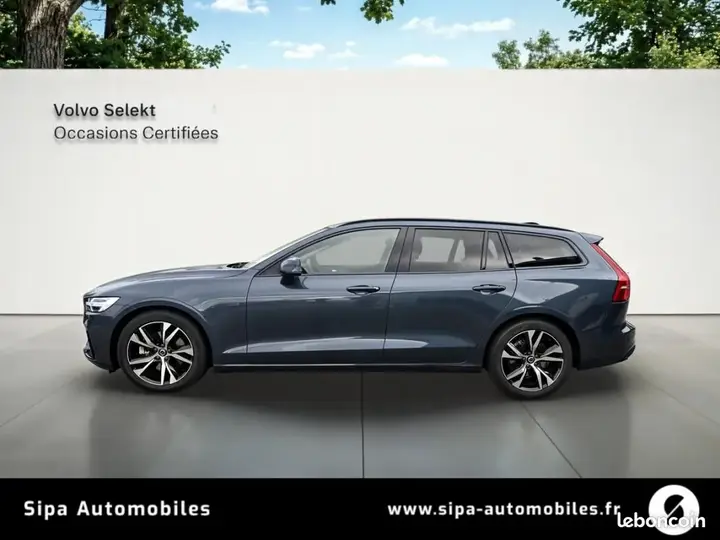 Volvo V60 2025 photo 2