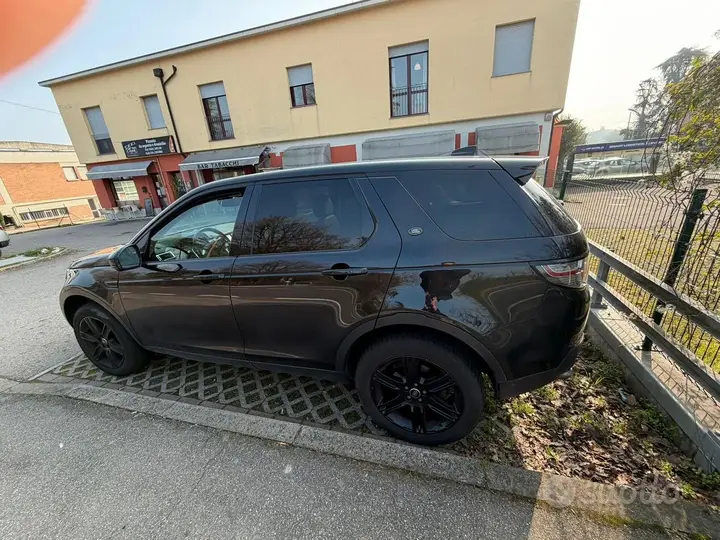 Land Rover Discovery Sport 2019 photo 5