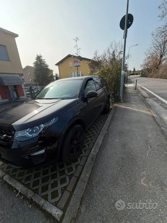 Land Rover Discovery Sport 2019 photo 3