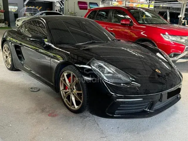 Porsche 718 Cayman