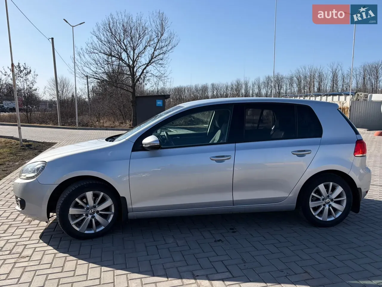 Volkswagen Golf 2012 photo 3
