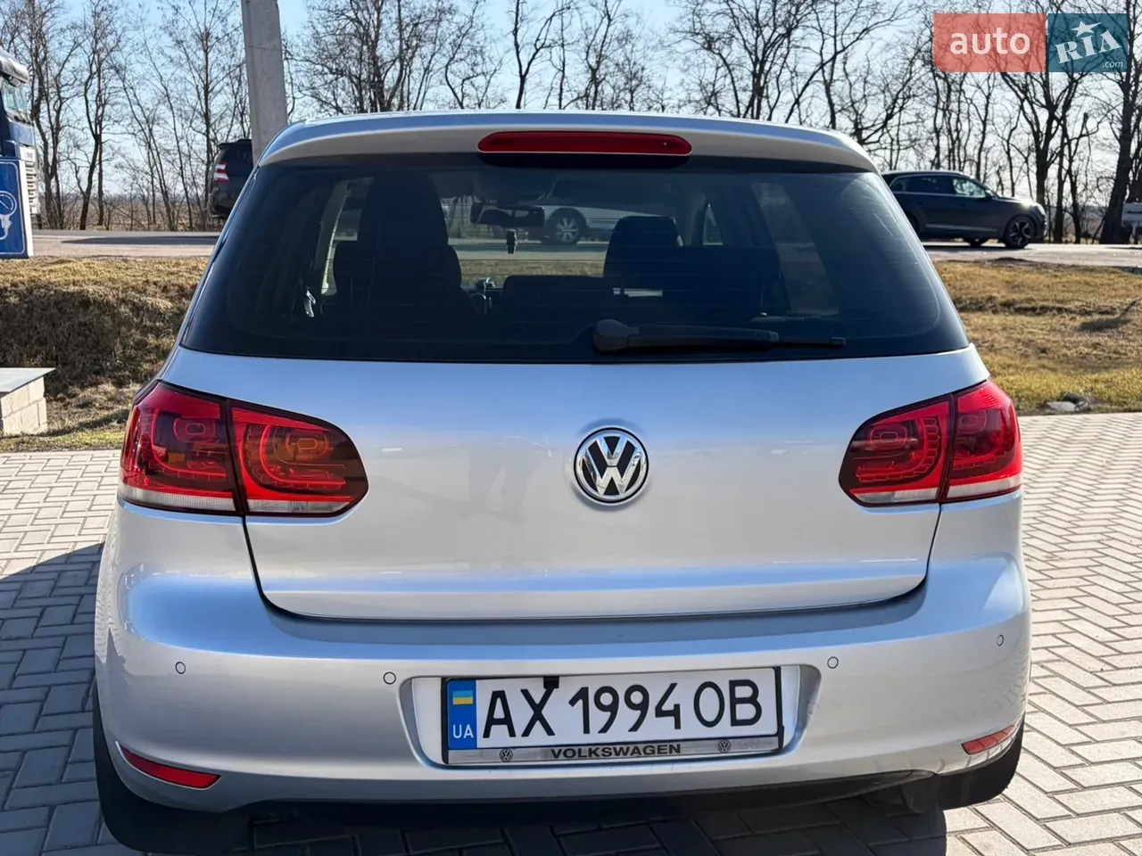 Volkswagen Golf 2012 photo 2