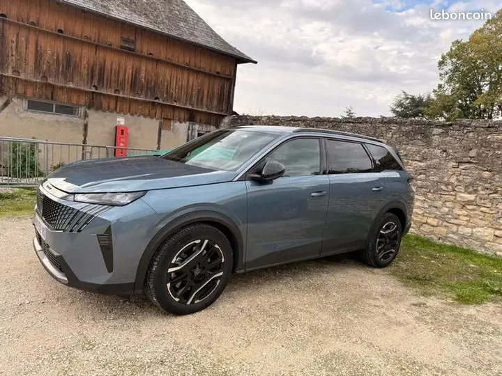Peugeot 5008 2025 photo 4