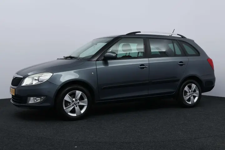 Skoda Fabia Combi 2014 photo 3