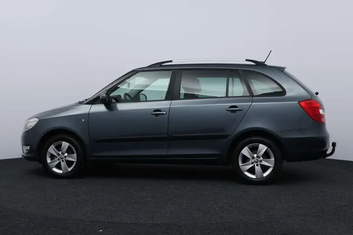 Skoda Fabia Combi 2014 photo 5