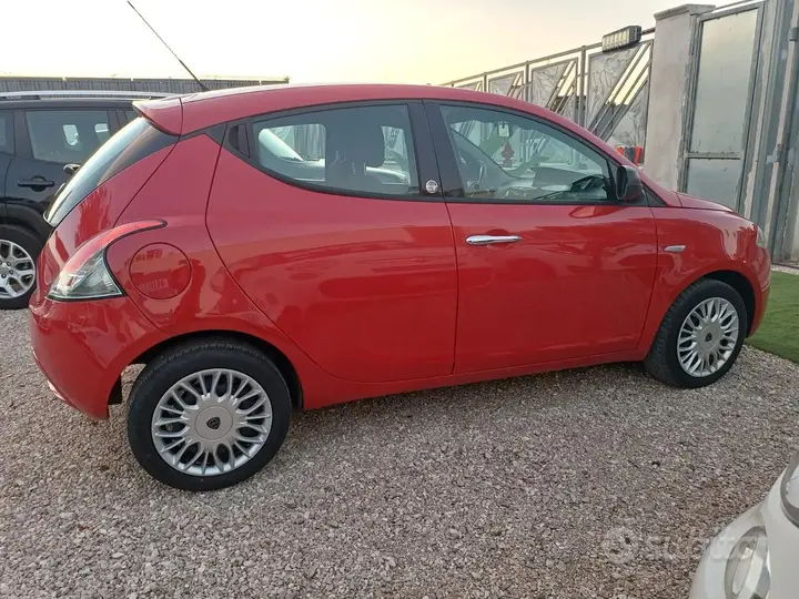 Lancia Ypsilon 2018 photo 4
