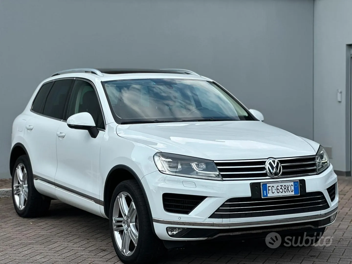 Volkswagen Touareg 2016 photo 2