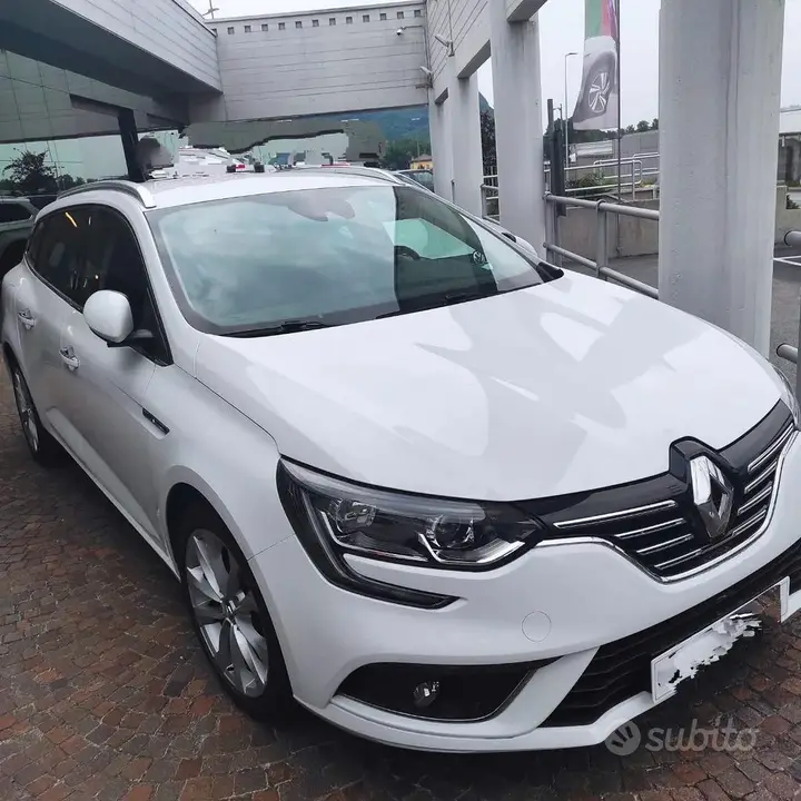 Renault Megane 2017 photo 2
