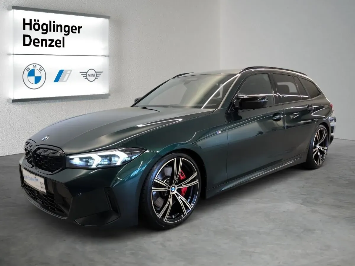 BMW 3 Series 2023 photo 2