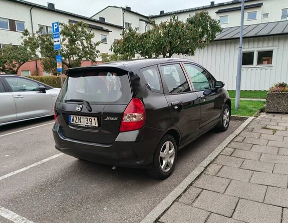 Honda Jazz 2005 photo 2