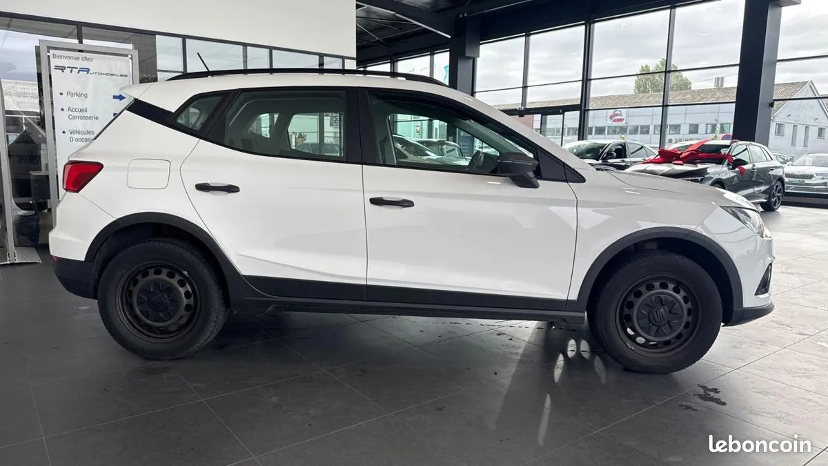 Seat Arona 2017 photo 5