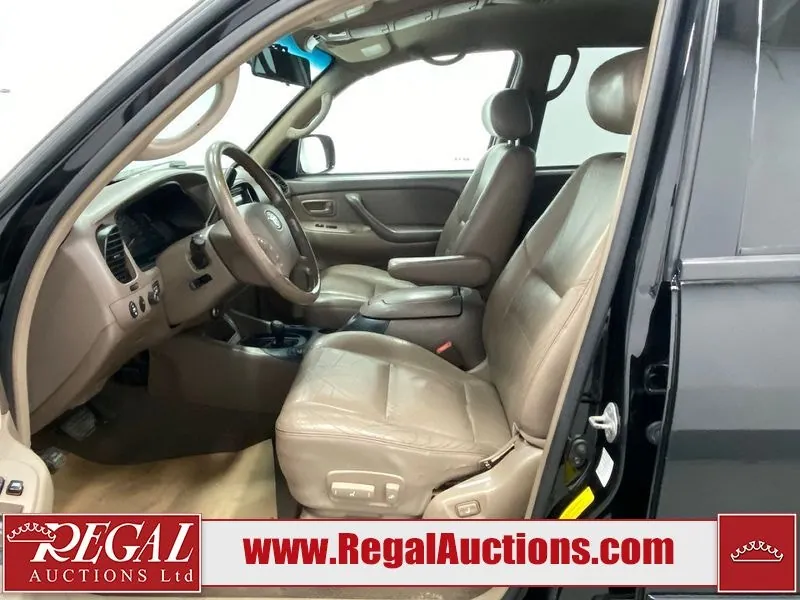 Toyota Sequoia 2004 photo 5