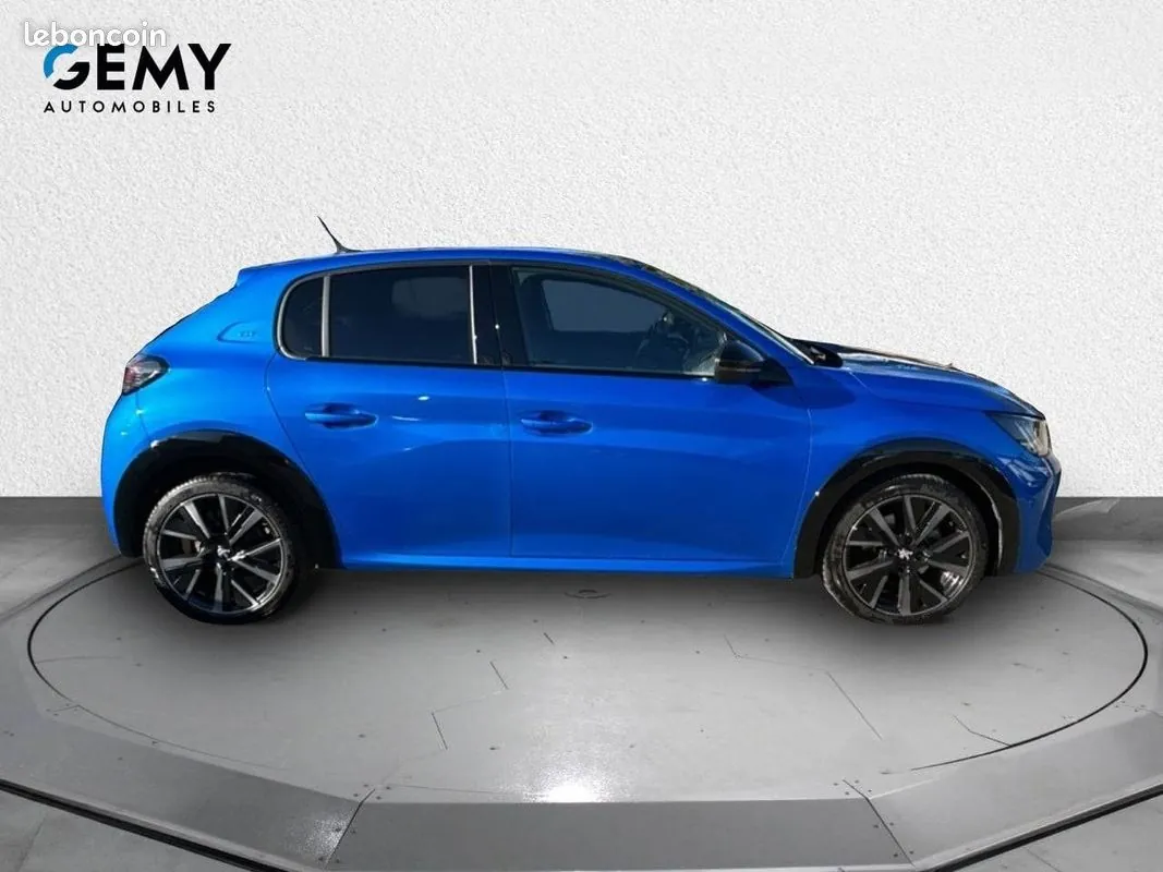 Peugeot 208 2022 photo 4