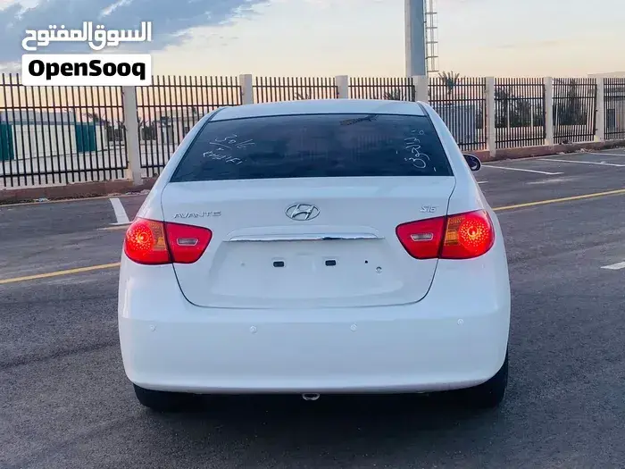 Hyundai Avante 2008 photo 3