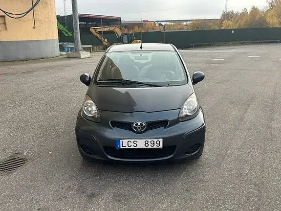 Toyota Aygo 2010 photo 2