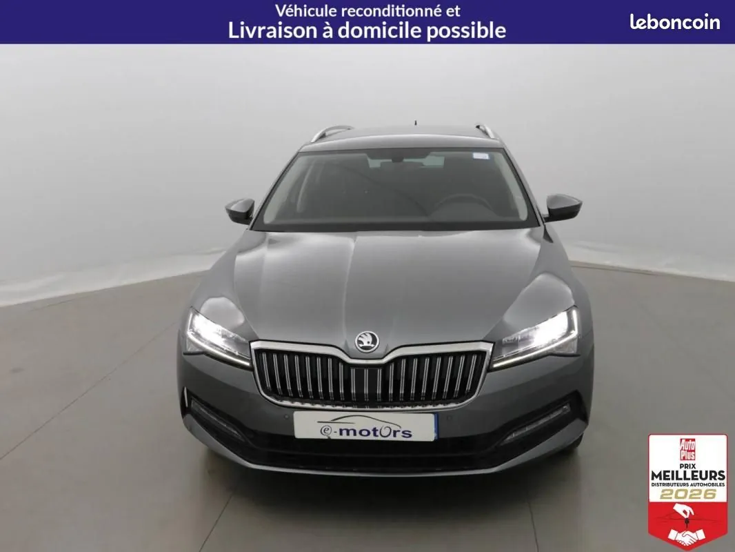 Skoda Superb 2022 photo 2