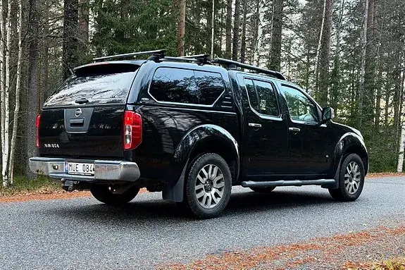 Nissan Navara 2012 photo 3