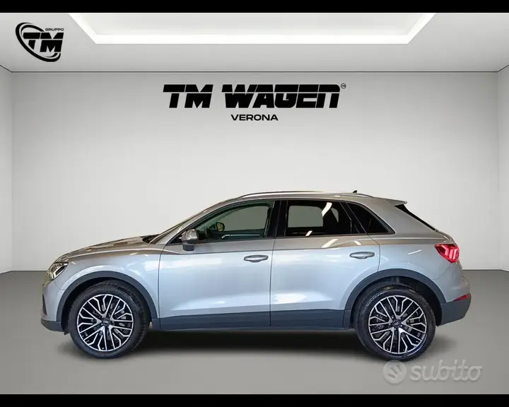 Audi Q3 2022 photo 2