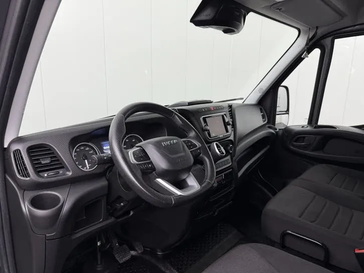 Iveco Daily 2024 photo 3