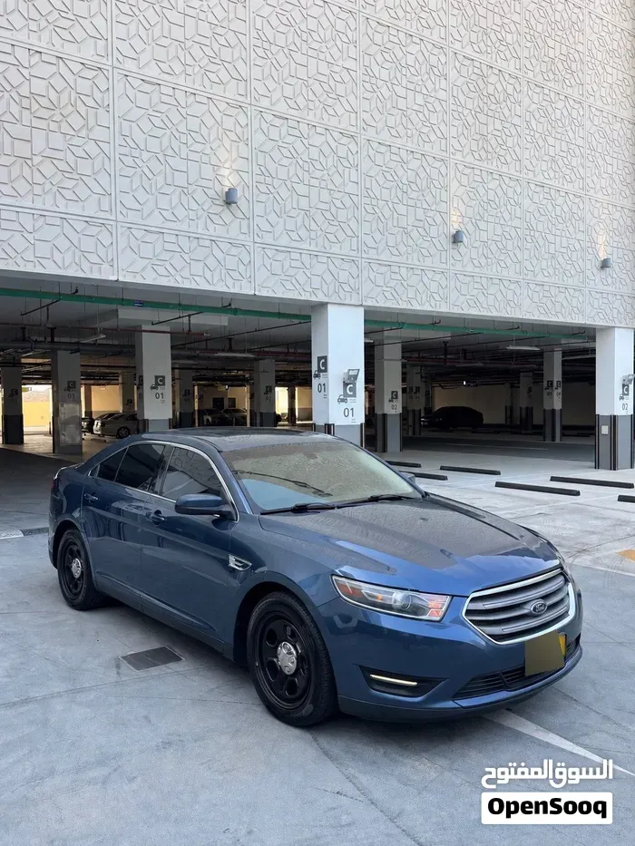 Ford Taurus