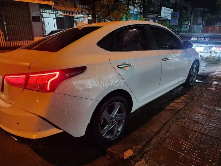 Hyundai Accent 2022 photo 3