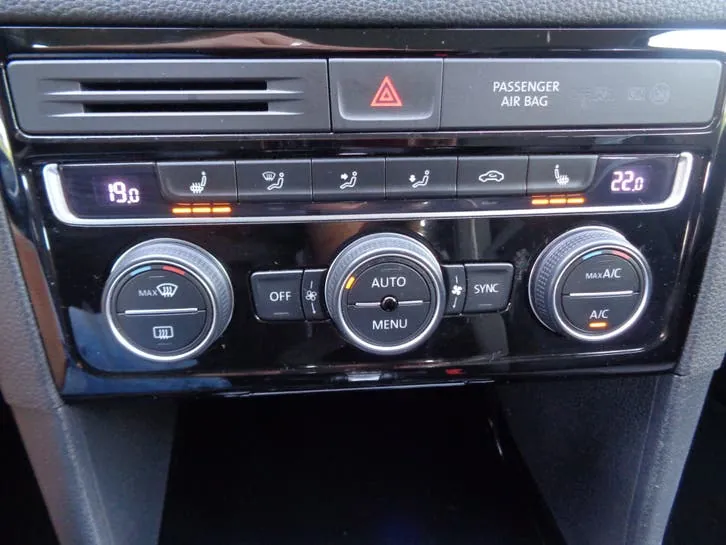 Volkswagen Golf Sportsvan 2014 photo 3