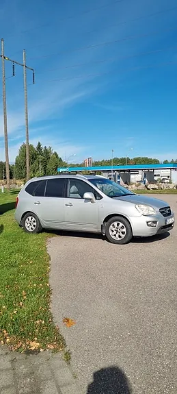 Kia Carens 2007 photo 4
