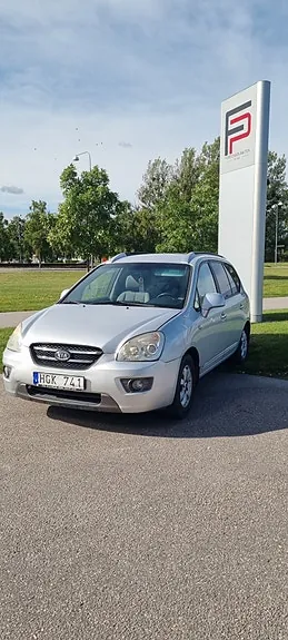 Kia Carens 2007 photo 2