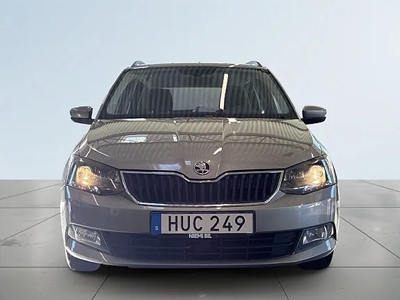 Skoda Fabia 2016 photo 2