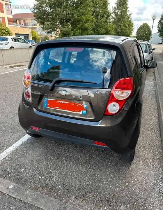 Chevrolet Spark 2011 photo 2