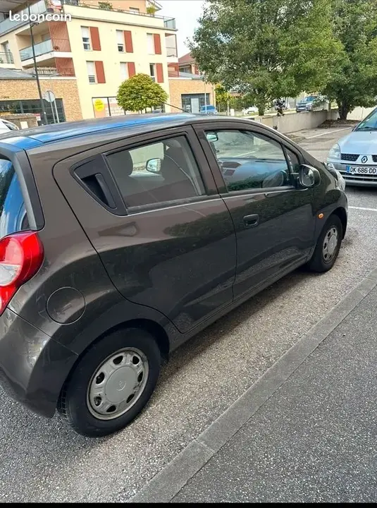 Chevrolet Spark 2011 photo 3