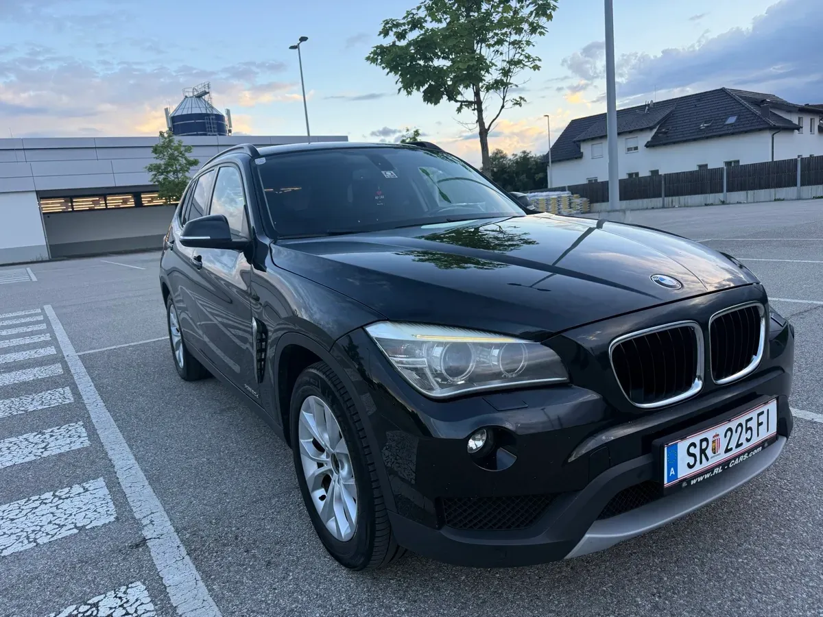 BMW X1 2012 photo 2
