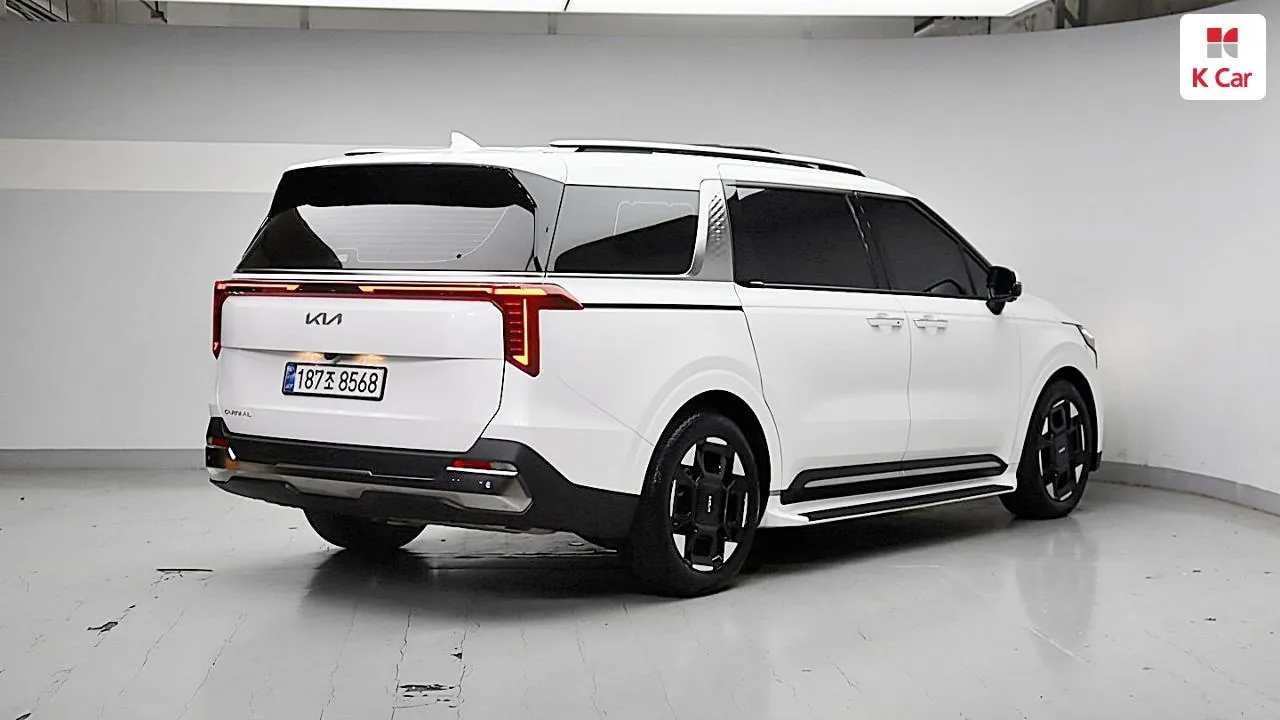 Kia Carnival 2025 photo 4